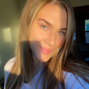 Meet your Posher, Hayley